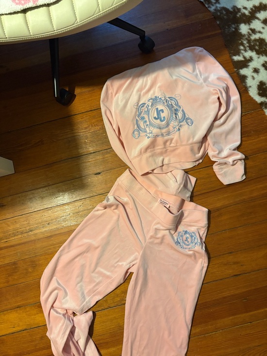 Juicy Couture Pants - Juicy Couture Light Pink Velour Two-Piece Tracksuit Set